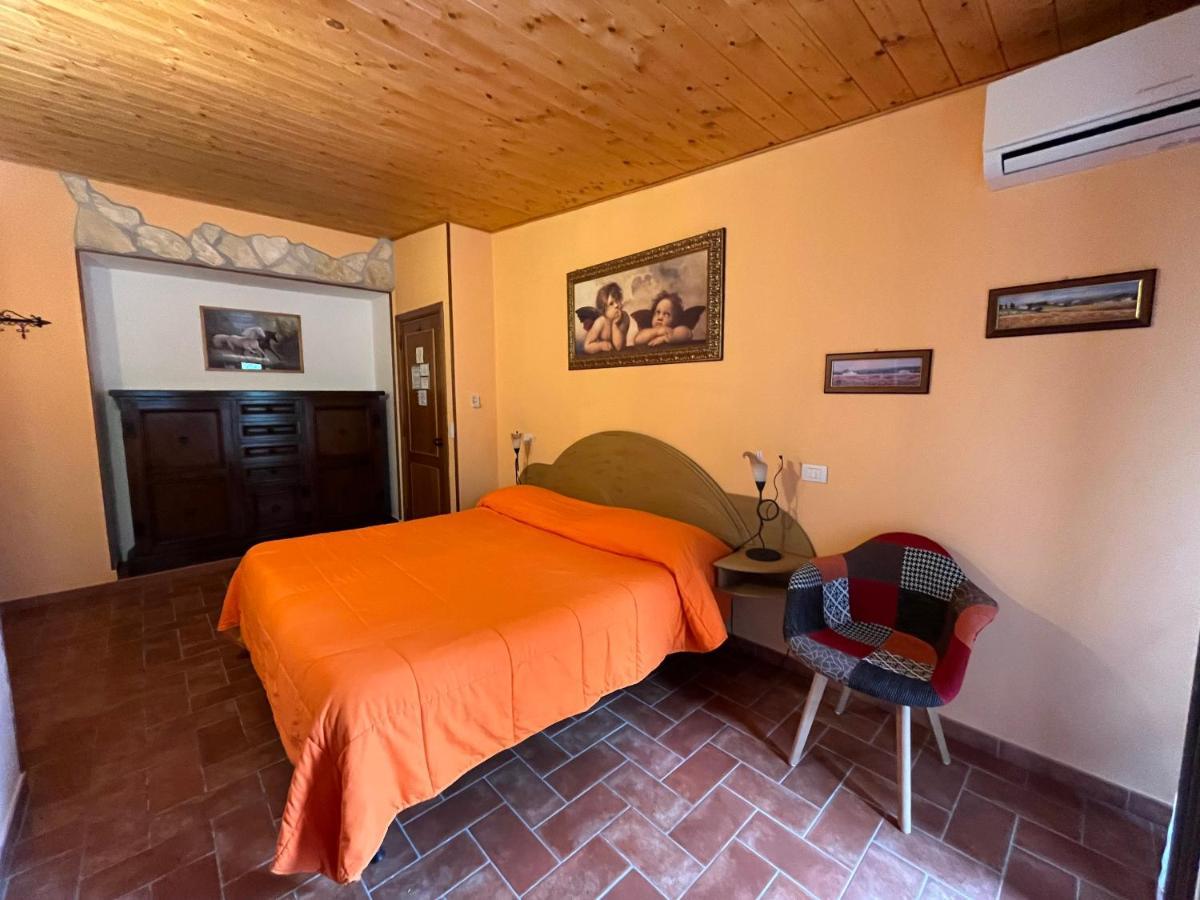 Agriturismo Poggio Del Drago 蒙特马拉诺 外观 照片