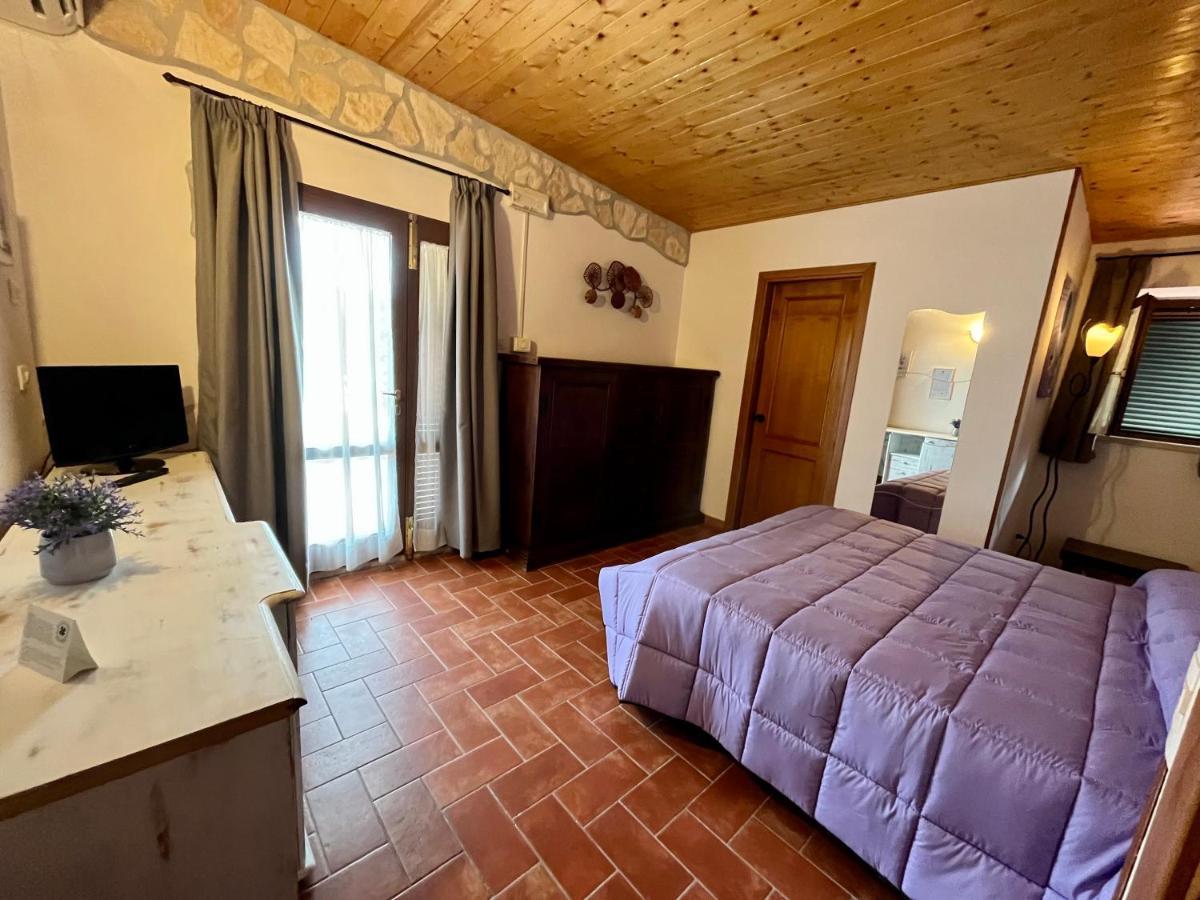 Agriturismo Poggio Del Drago 蒙特马拉诺 外观 照片