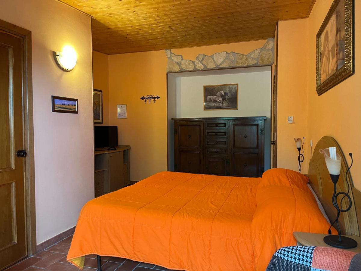 Agriturismo Poggio Del Drago 蒙特马拉诺 外观 照片