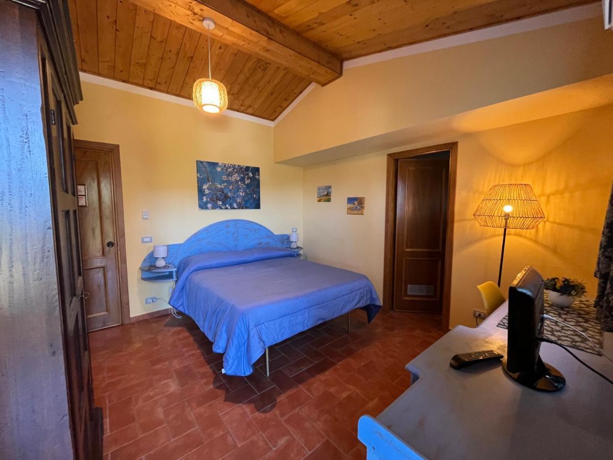 Agriturismo Poggio Del Drago 蒙特马拉诺 外观 照片