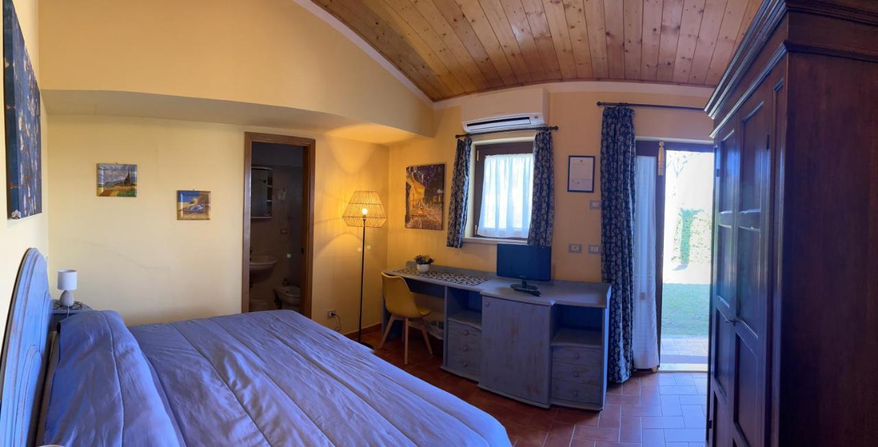 Agriturismo Poggio Del Drago 蒙特马拉诺 外观 照片