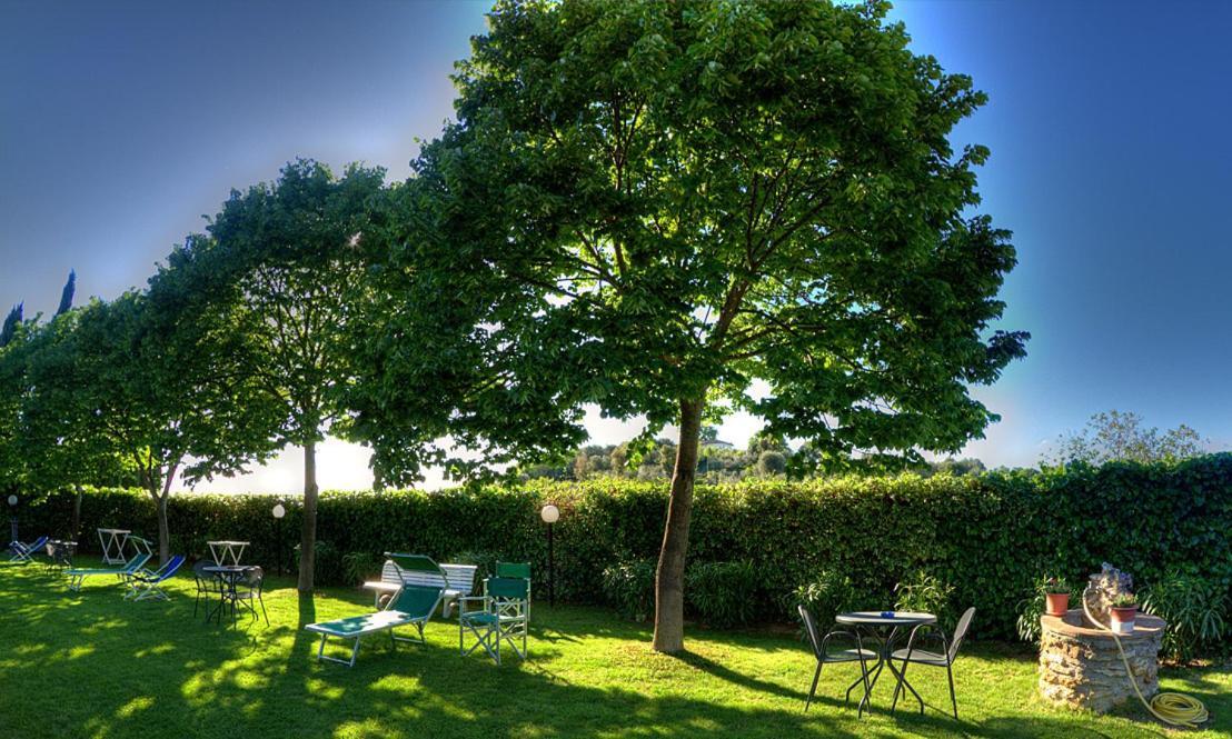 Agriturismo Poggio Del Drago 蒙特马拉诺 外观 照片