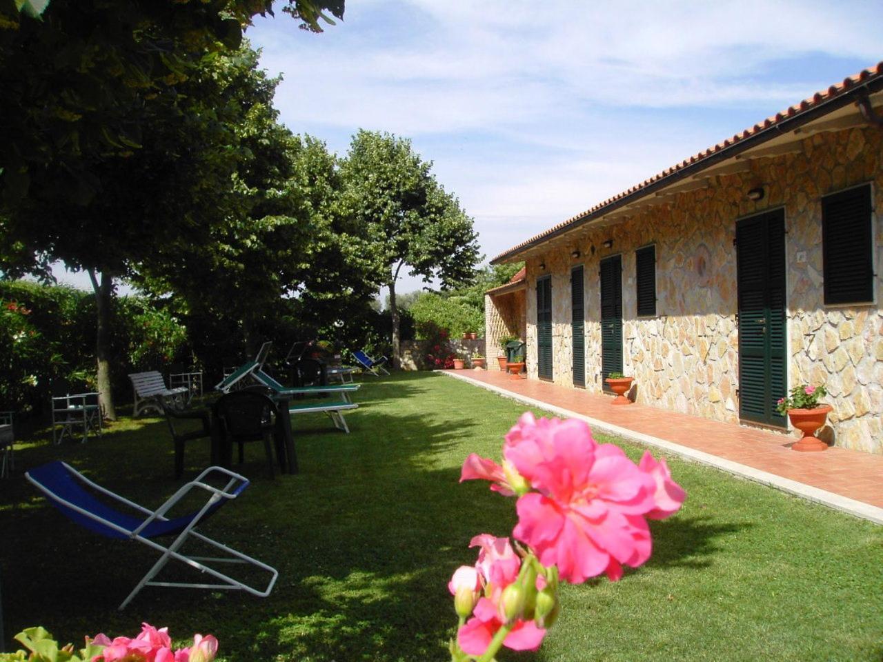 Agriturismo Poggio Del Drago 蒙特马拉诺 外观 照片