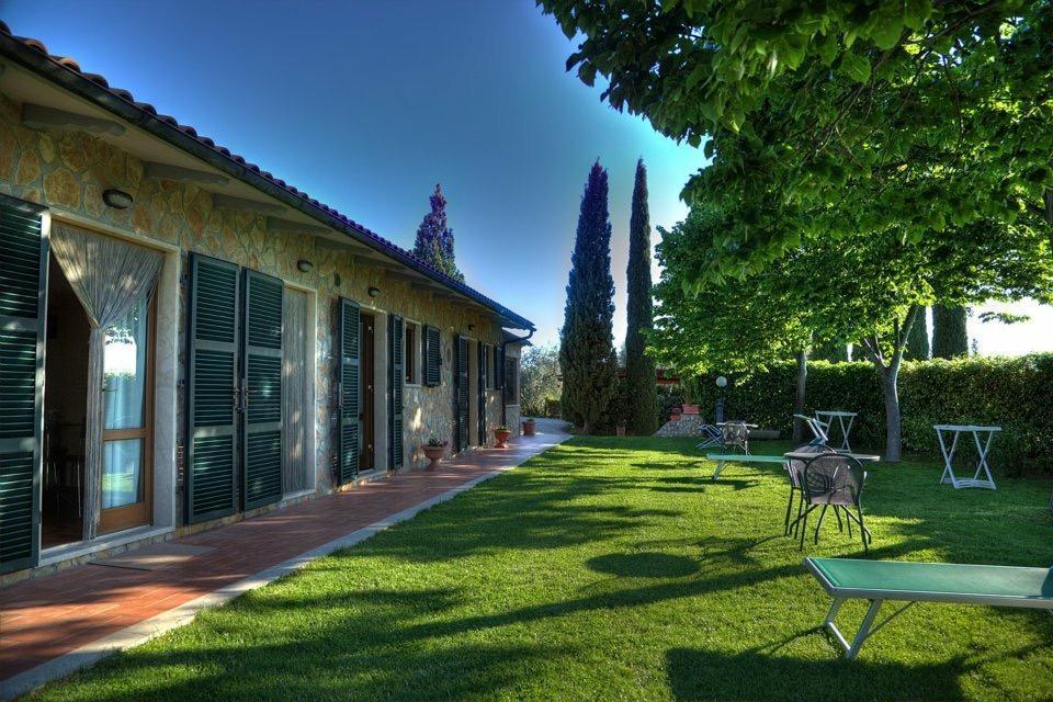 Agriturismo Poggio Del Drago 蒙特马拉诺 外观 照片